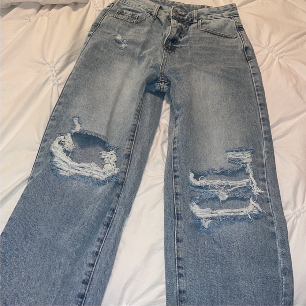 SHEIN - brand new - size XS jeans- EZ wear ripped raw edge straight